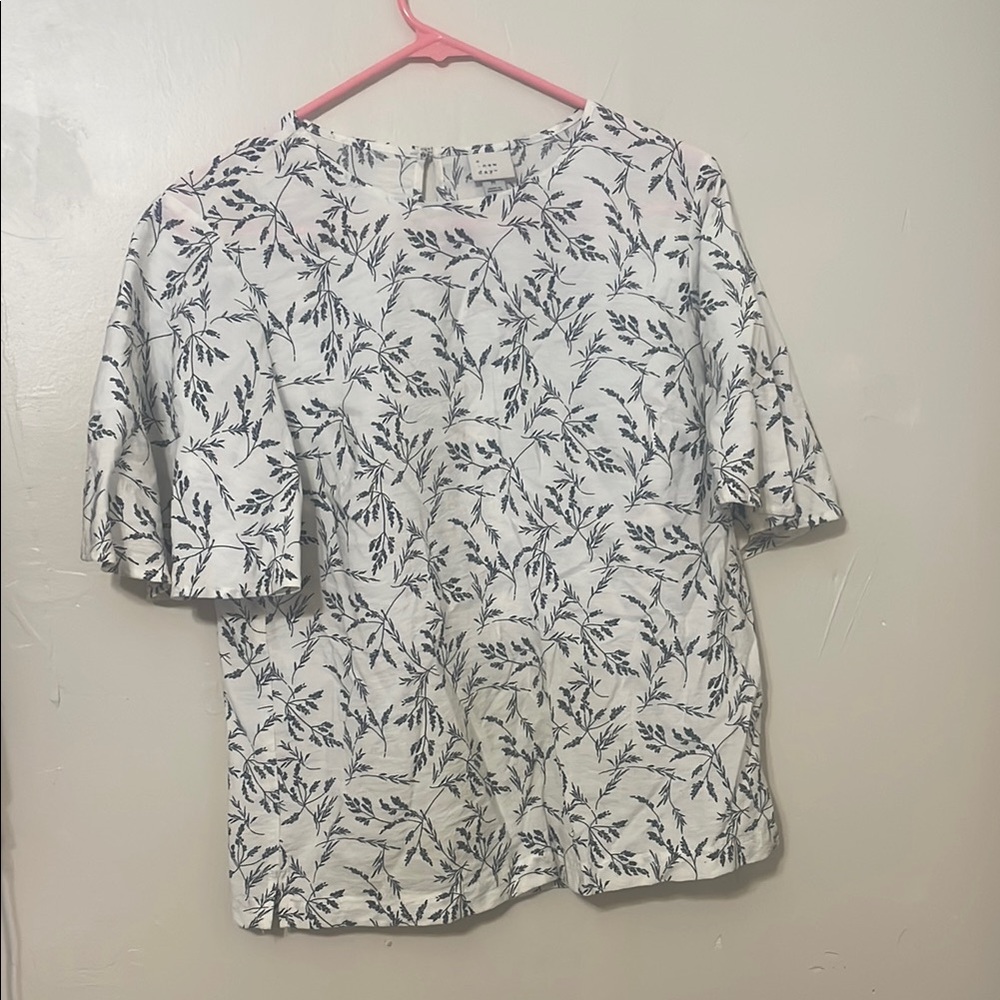 Floral Print Women's Top - White and Black